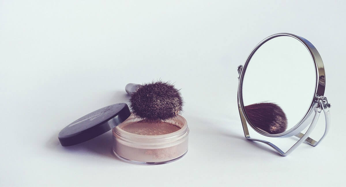 Mica Beauty’s Mineral Powder Foundation